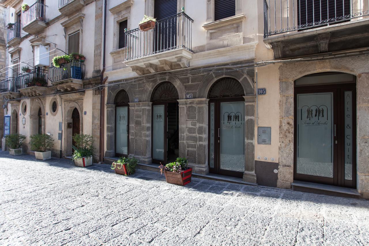 B&B Trio D'Archi - La Pilozza Infiorata Caltagirone Zewnętrze zdjęcie